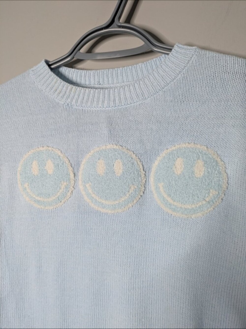 Cupcakes and Cashmere Youth Blue Knit Happy Face Lounge Set Size Medium (10-12) - Picture 3 of 10